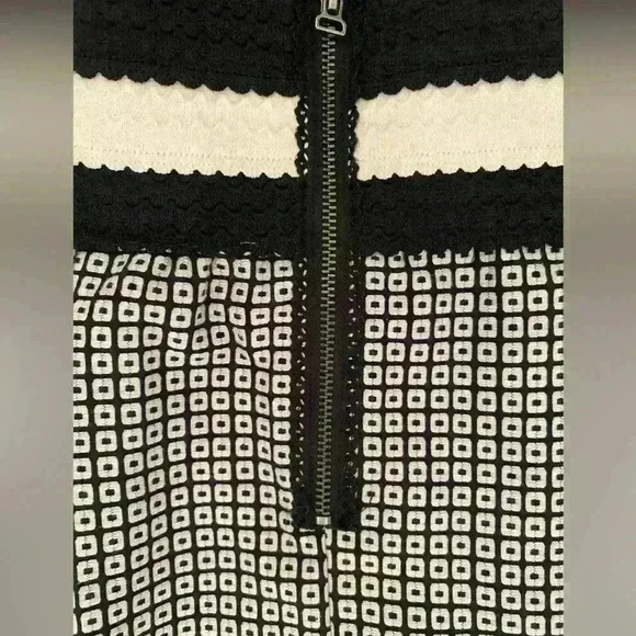 Anthropologie Maeve Pleated Black White Geometric Ballad Swing Skirt XSmall - Picture 5 of 8